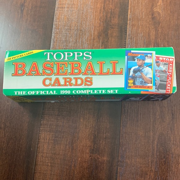 Topps Other - 1990 TOPPS baseball card official complete set